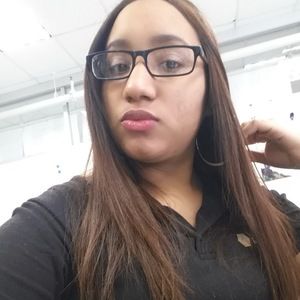 Meet your Posher, Perla